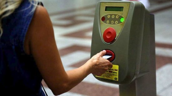 Με μικροπροβλήματα η πρεμιέρα της ηλεκτρονικής κάρτας – Όλα όσα πρέπει να γνωρίζουμε
