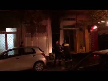Θεσσαλονίκη: Φωτιά σε αποθήκη παιχνιδιών (video)