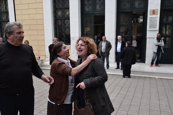Πήγαν να λιντζάρουν τον Σοροπίδη στη δίκη της Δώρας Ζέμπερη: Οργή και κατάρες