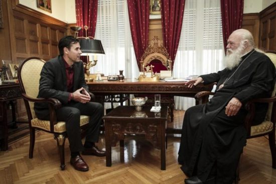 Βασίλης Τσιάρτας: Συναντήθηκε με τον Ιερώνυμο – «Η σημαία δεν είναι χαρτομάντηλο»