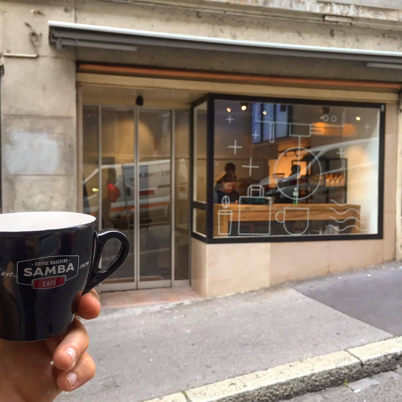 The Coffee Project: Οι Έλληνες που θέλουν να μυήσουν τους Ελβετούς στα μυστικά του καφέ