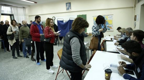 Η μεγάλη έκπληξη στη Κεντροαριστερά: Ψήφισαν πάνω από 210.000 πολίτες