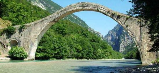 Ιωάννινα: Το καλοκαίρι η αναστήλωση του Γεφυριού της Πλάκας