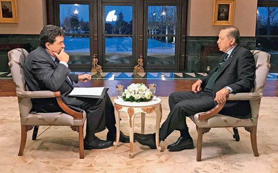 ΣΚΑΪ: Σενάρια συνωμοσιολογίας όσα ανέφερε ο Κοτζιάς για τη συνέντευξη Ερντογάν
