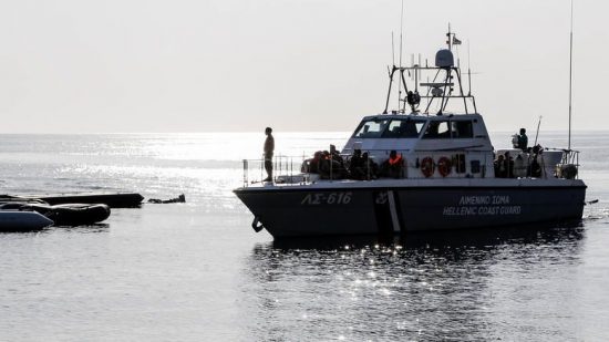 Οινούσσες: Πολιτικό άσυλο ζήτησαν 33 Τούρκοι που αποβιβάστηκαν στο νησί