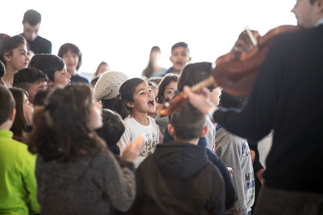 El Sistema Greece & Sofi Jeannin (BBC Singers)