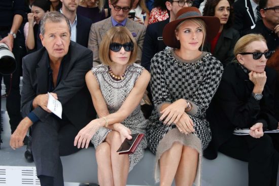H σιδηρά κυρία της Vogue ξαναχτύπησε: ο Μάριο Τεστίνο και ο Μπρους Γουέμπερ μπήκαν στη «μαύρη λίστα» της