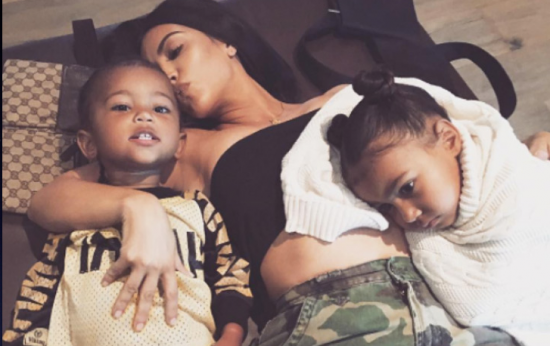 Kim Kardashian: Δείτε τις πρώτες φωτογραφίες της κόρης της, Chicago