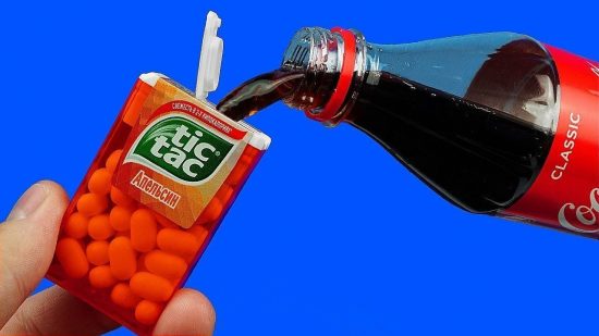 Απίστευτα κόλπα με Coca-Cola (video)