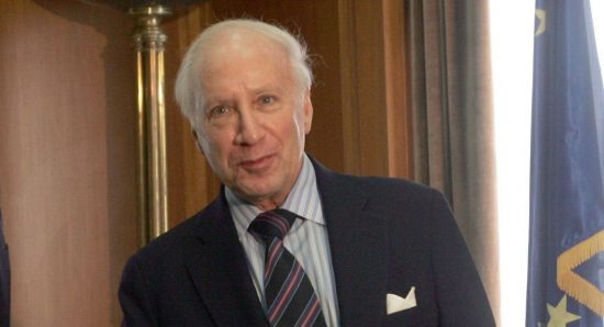 Γκάφα Νίμιτς: Αποκάλεσε «Μακεδόνες» τους Σκοπιανούς, εν μέσω διαπραγμάτευσης (video)