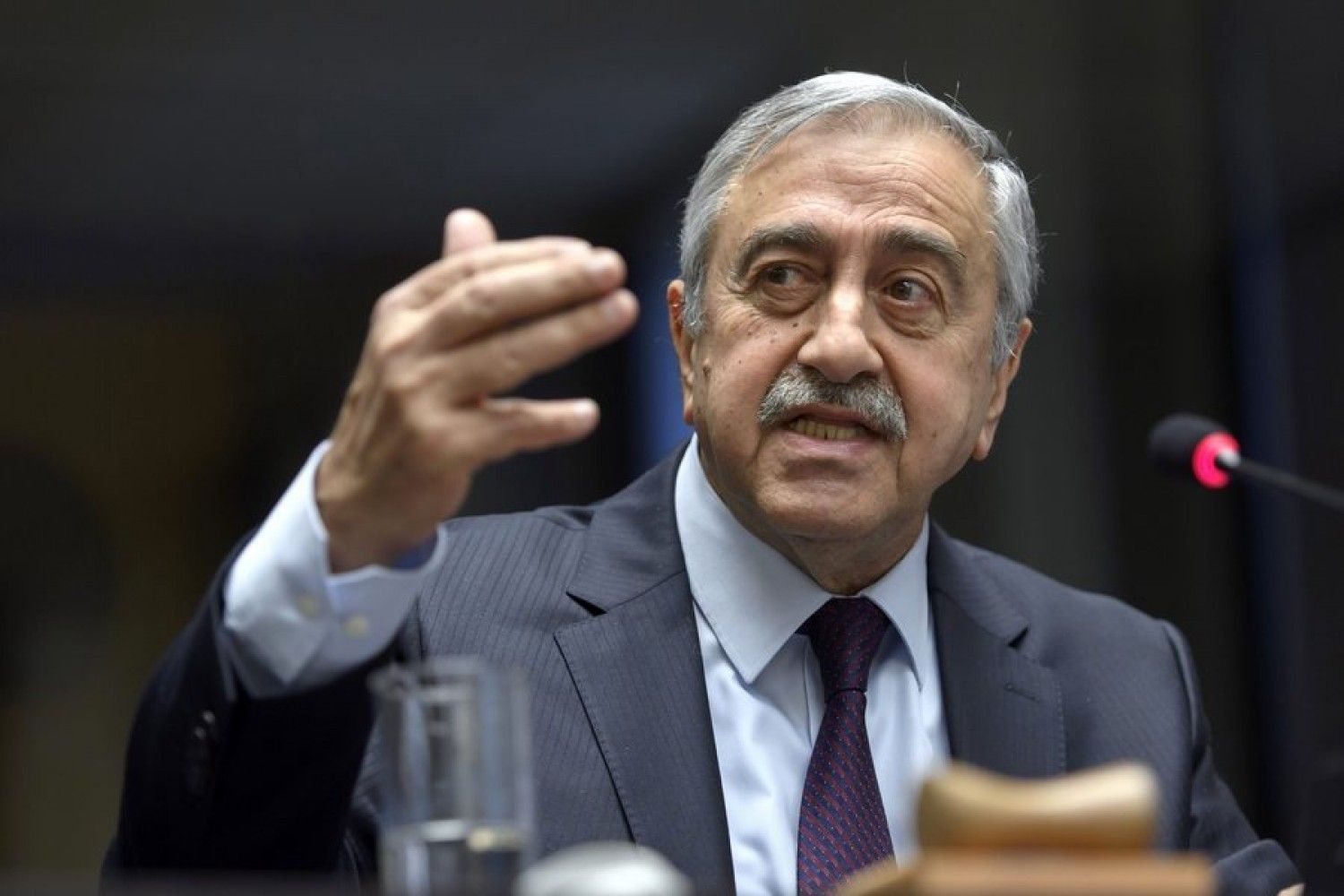 Απειλεί ο Ακιντζί: Συνομιλίες μόνο αν αλλάξουν νοοτροπία οι Ελληνοκύπριοι!