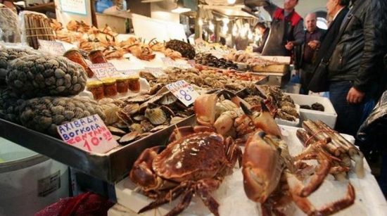 Καθαρά Δευτέρα: Ποια καταστήματα θα παραμείνουν ανοιχτά