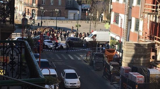 Αναστάτωση στο Βέλγιο: Ένοπλοι αστυνομικοί απέκλεισαν δρόμο σε προάστιο των Βρυξελλών