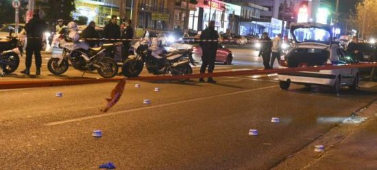 Η στιγμή της δολοφονίας του Βασίλη Στεφανάκου (video)