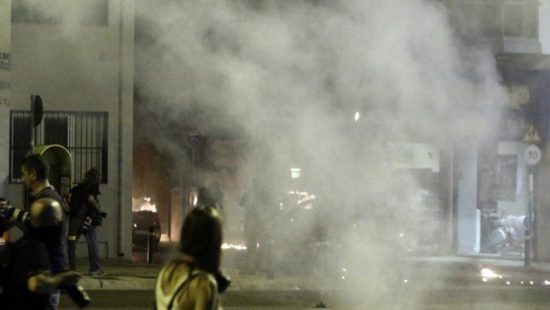 Επεισόδια έξω από την Τούμπα (video)