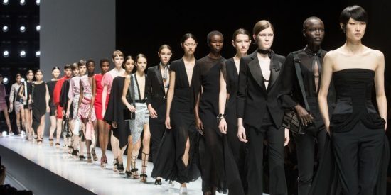 Κινεζικός… δράκος αγοράζει τον παλαιότερο οίκο μόδας της Γαλλίας
