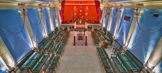 Πραγματογνώμονας στη Μεγάλη Στοά της Ελλάδας