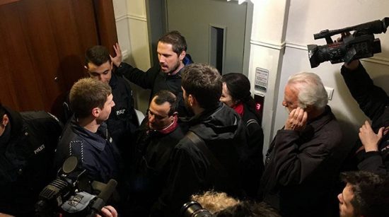 Συμβολαιογράφοι: Ποιον πλειστηριασμό εμπόδισαν; Αφού ήταν γνωστό πως είχε αναβληθεί