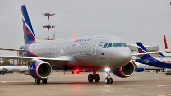 Ρωσία-Βρετανία: Η Μόσχα ζητεί εξήγηση από το Λονδίνο γιατί ρωσικό επιβατικό αεροσκάφος υποβλήθηκε σε έρευνα