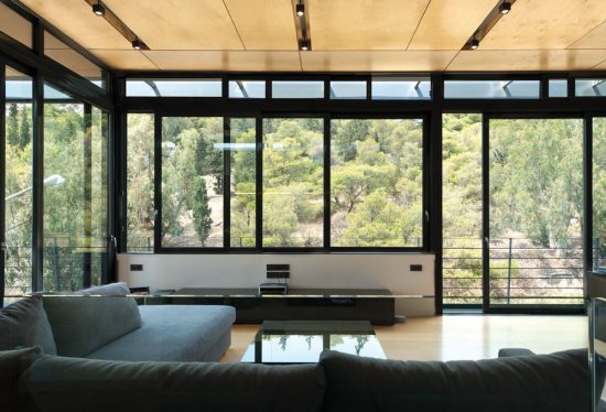Ήσυχη διπλοκατοικία στου Φιλοπάππου με κλιμακωτή δομή που θυμίζει λόφο (9 pics)