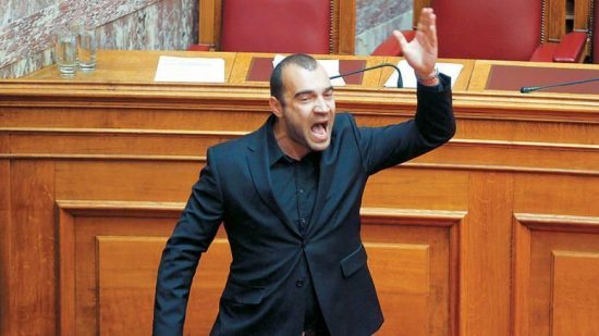 Βουλή: Η σύζυγος του Π.Ηλιόπουλου της ΧΑ επιτέθηκε φραστικά στον βουλευτή ΣΥΡΙΖΑ Χουσεϊν Ζεϊμπέκ