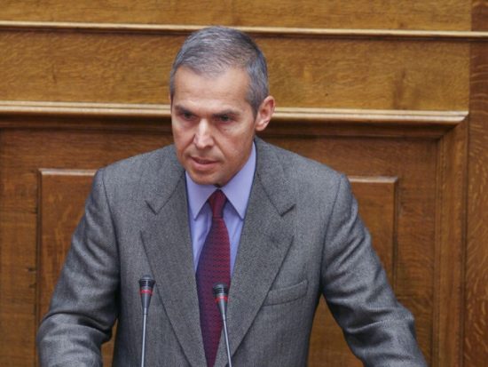 Δαβάκης: Απαγορεύω σε αθίγγανους-γύφτους να με ψηφίζουν (video)