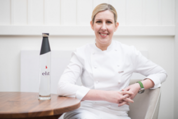 Η Clare Smyth είναι η καλύτερη σεφ στον κόσμο. Και είναι… Βρετανίδα!