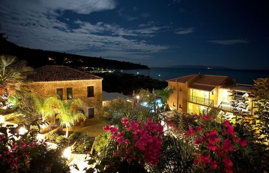 Ένα πανέμορφο boutique hotel στο ήσυχο φυσικό περιβάλλον της Κεφαλλονιάς (13 pics)