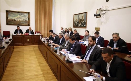 Παράταση δύο μηνών στις εργασίες της Εξεταστικής για τα σκάνδαλα στην Υγεία