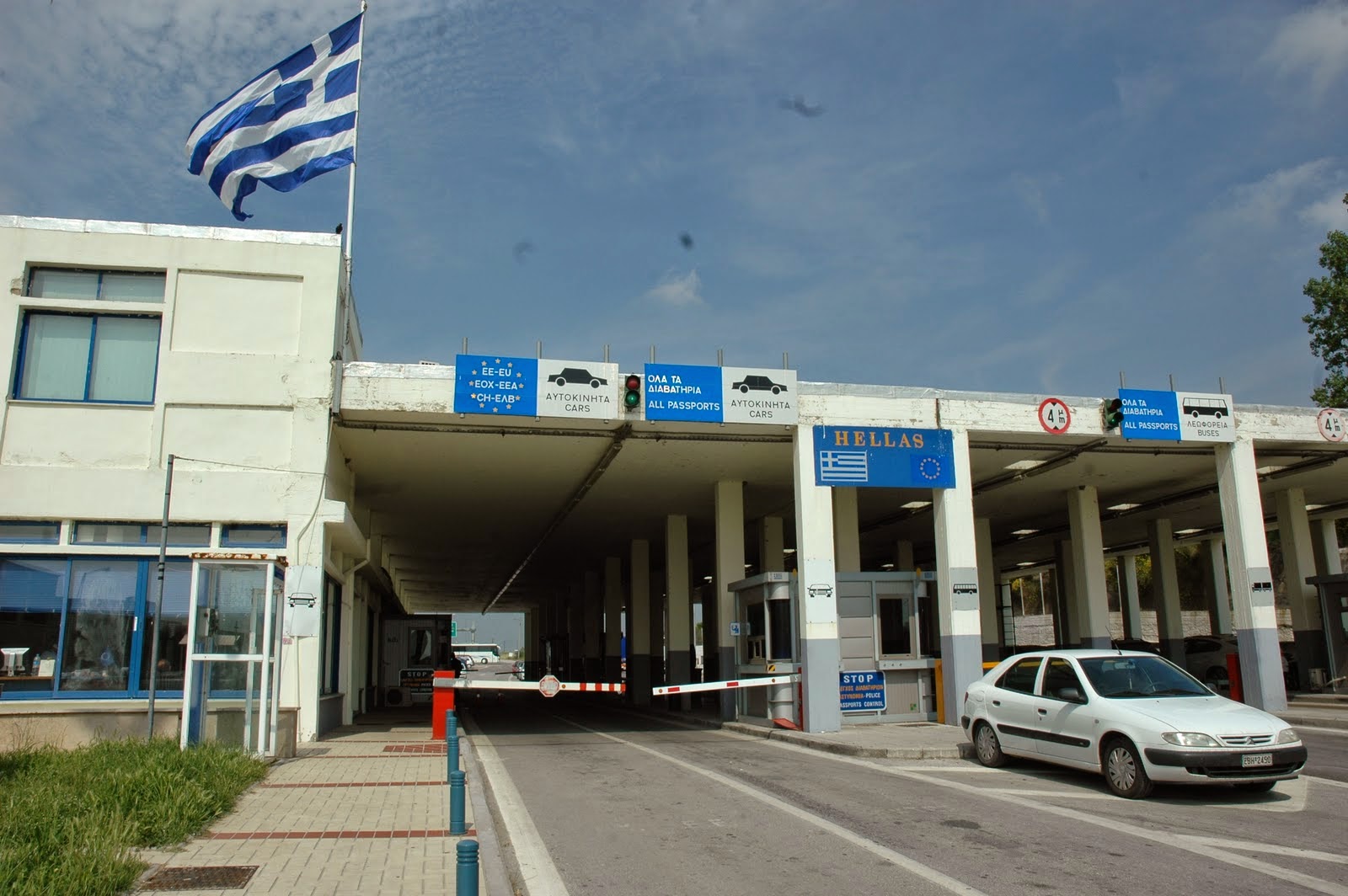 ΑΑΔΕ: Ανακάλυψε χρυσό και μετρητά στο Τελωνείο Κήπων