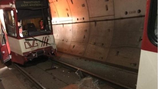 Γερμανία: Σύγκρουση δύο συρμών μετρό-Τουλάχιστον 20 τραυματίες