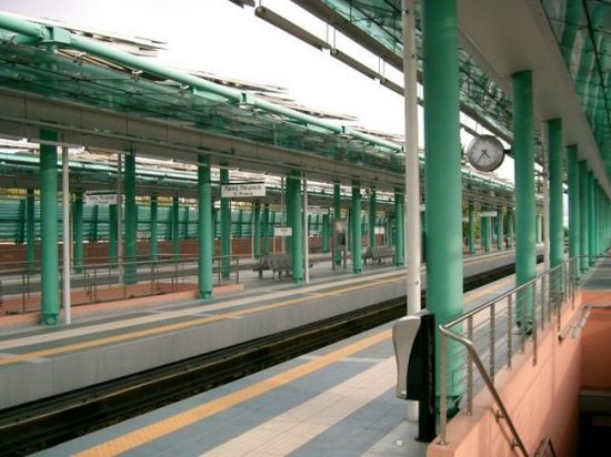 Έφοδος κουκουλοφόρων στον σταθμό Ειρήνη του Ηλεκτρικού