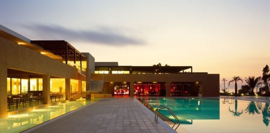 Ένα εντυπωσιακό ξενοδοχείο με σουίτες, πισίνες, spa και εξαιρετική θέα στην Κω (14 pics)