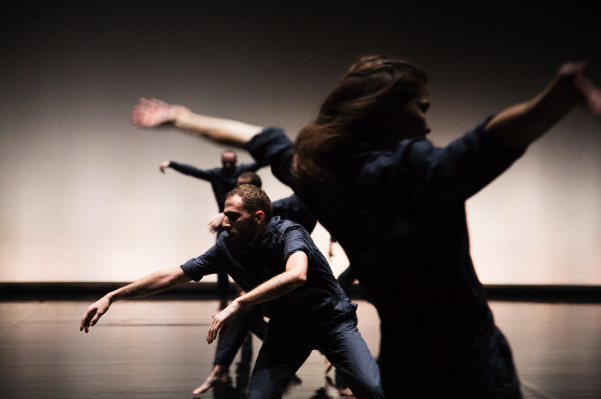 Танцы в компании. Вертиго 20 dance. Lethal company dance. Охад нахарин. Контемпорари танец.
