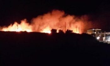 Εκκενώθηκε ξενοδοχείο λόγω της πυρκαγιάς στη Σκάλα Κεφαλονιάς (video)