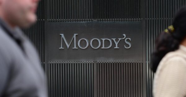 Η Moody’s αναβαθμίζει τα καλυμμένα ομόλογα Eurobank και Εθνικής Τράπεζας