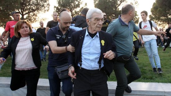 Πρώτο θέμα στα διεθνή ΜΜΕ ο ξυλοδαρμός του Μπουτάρη