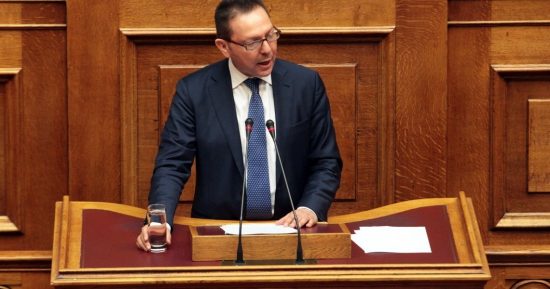 Στουρνάρας στη Βουλή: Προσπάθησαν να με συκοφαντήσουν στον Ντράγκι για να μην παραμείνω στην ΤτΕ