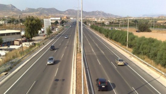 Τρόμος στην Αθηνών-Λαμίας: Ηλικιωμένος πήγαινε για 10 χιλιόμετρα ανάποδα στην εθνική