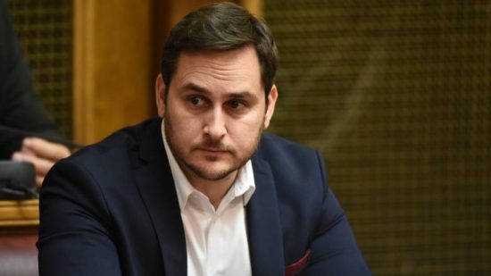 Βουλή: Μπερδεύτηκαν στην Ένωση Κεντρώων