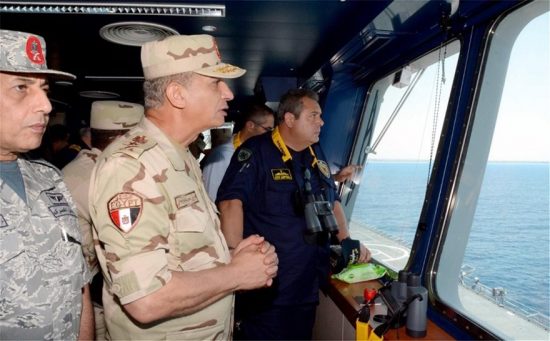 Με… στολή ναυάρχου ο Πάνος Καμμένος σε άσκηση Ελλάδας-Αιγύπτου