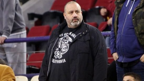 Σκληρή απάντηση του Κώστα Καραπαπά στον φιλοκυβερνητικό Τύπο: «Χούντα είστε, θα φύγετε γρήγορα για να ξεβρωμίσει ο τόπος…»
