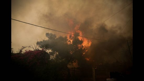 Τι να κάνετε αν η πυρκαγιά πλησιάζει στο σπίτι σας – Οδηγίες από την Γενική Γραμματεία Πολιτικής Προστασίας