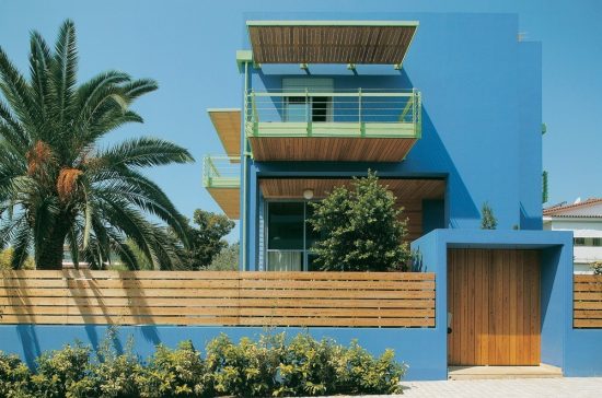Αυτή η εξωτική και χρωματιστή κατοικία βρίσκεται στη Γλυφάδα! – Δείτε 10 φωτογραφίες