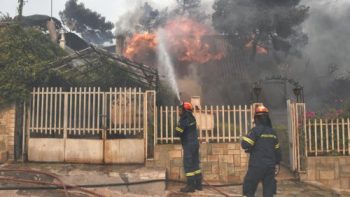 Δήμαρχος Ραφήνας-Πικερμίου: «Ελπίζω να μην φτάσουμε σε τριψήφιο νούμερο νεκρών»