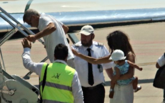 Τζορτζ Κλούνεϊ: Αποχώρησε από την Σαρδηνία υποβασταζόμενος μετά το τροχαίο