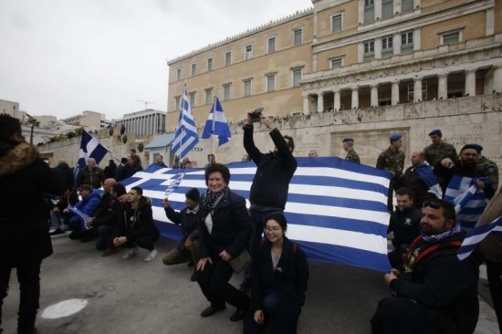 Στον εισαγγελέα οι συλληφθέντες στα χθεσινά επεισόδια στο Σύνταγμα