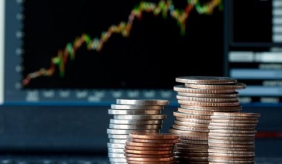 BofA: Έρχονται ευχάριστες εκπλήξεις για την οικονομία – Θετική για τις αγορές μια αυτοδύναμη κυβέρνηση