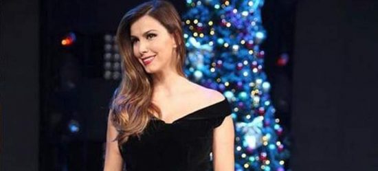 Εθνικιστές Αλβανοί επιτέθηκαν με χυδαία μηνύματα για την Ελλάδα σε πρώην Miss Αλβανία που έγραψε #PrayforGreece
