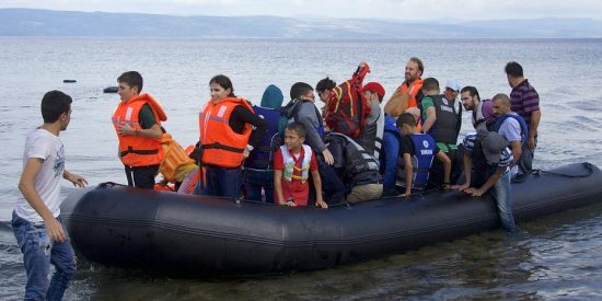 «Παιχνίδια εξουσίας του Ερντογάν με τις προσφυγικές ροές;»